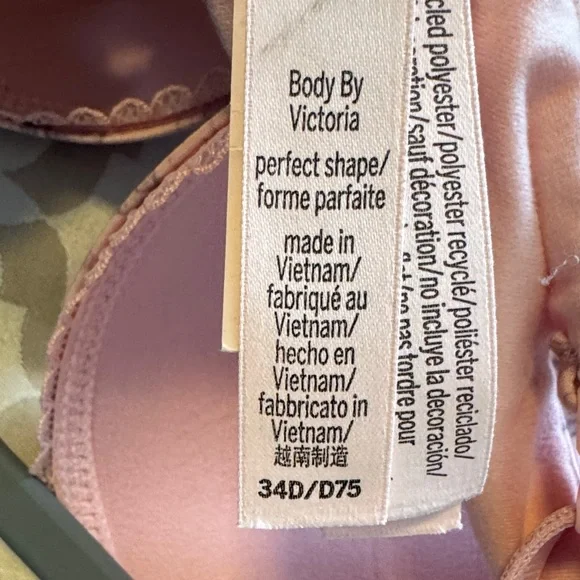 Victoria’s Secret Pink Floral Underwire Bra NWT - Picture 3 of 5